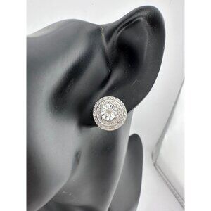 Round Illusion Diamond Stud Earrings